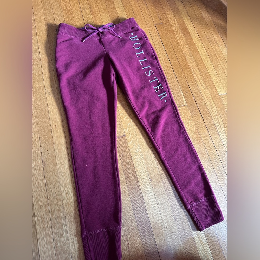 2010 Hollister Burgundy Red Joggers Sweatpants, Size S